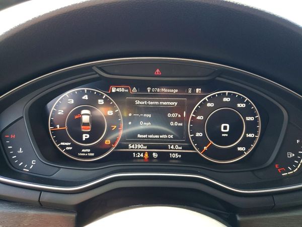 2019 AUDI A4 quattro Premium Plus