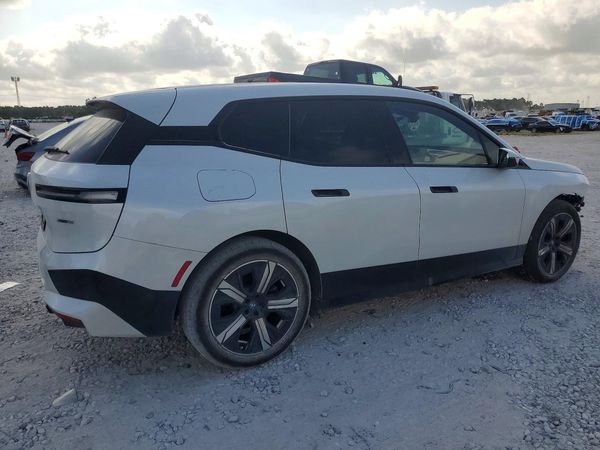 2024 BMW IX