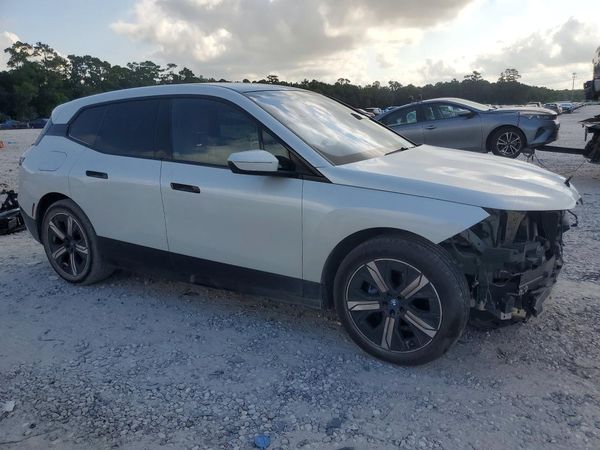 2024 BMW IX