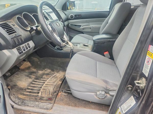 2015 TOYOTA TACOMA