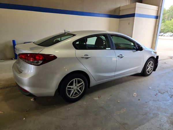 2017 KIA FORTE