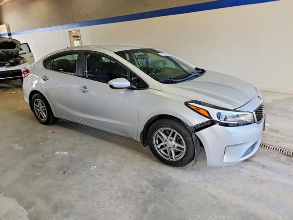 2017 KIA FORTE
