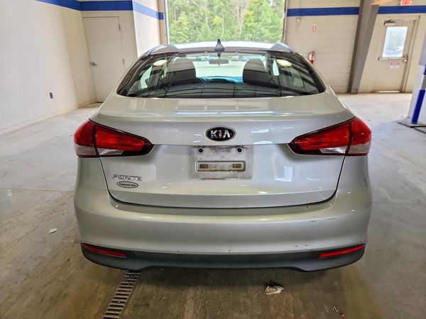 2017 KIA FORTE