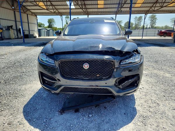 2018 JAGUAR F-PACE