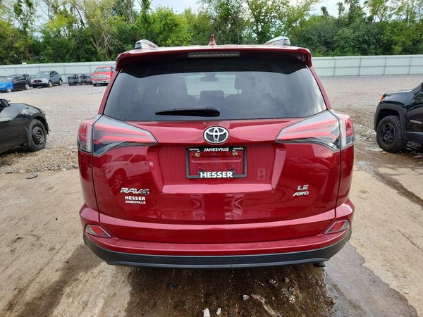 2018 TOYOTA RAV4 LE