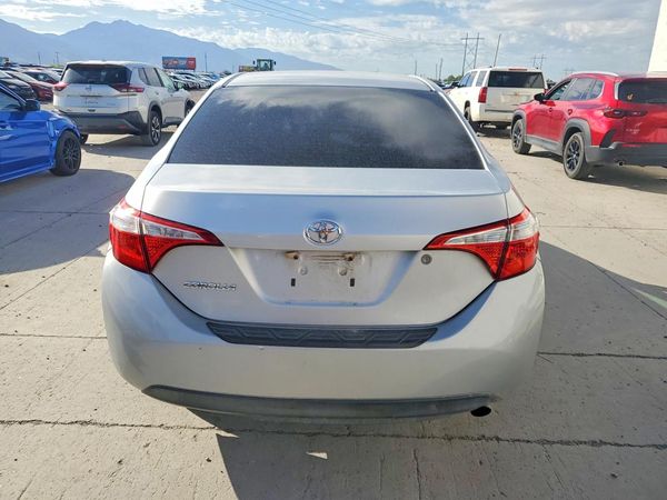 2015 TOYOTA COROLLA