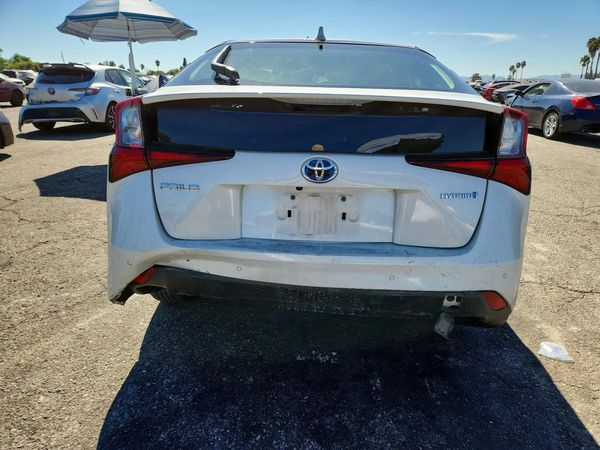 2020 TOYOTA PRIUS