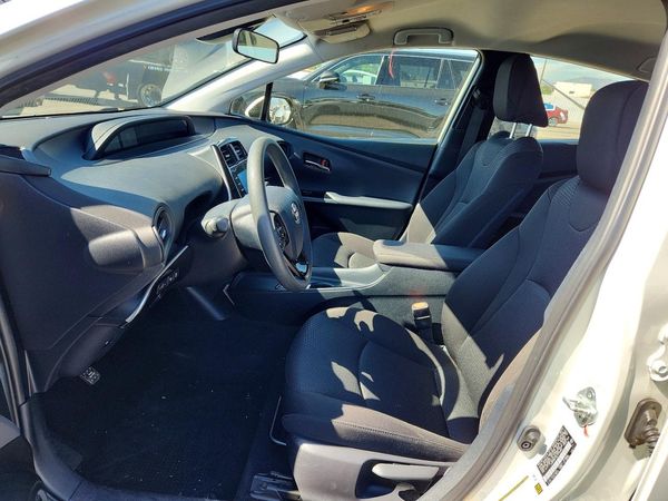 2020 TOYOTA PRIUS