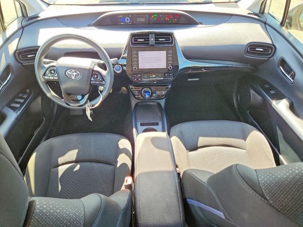 2020 TOYOTA PRIUS