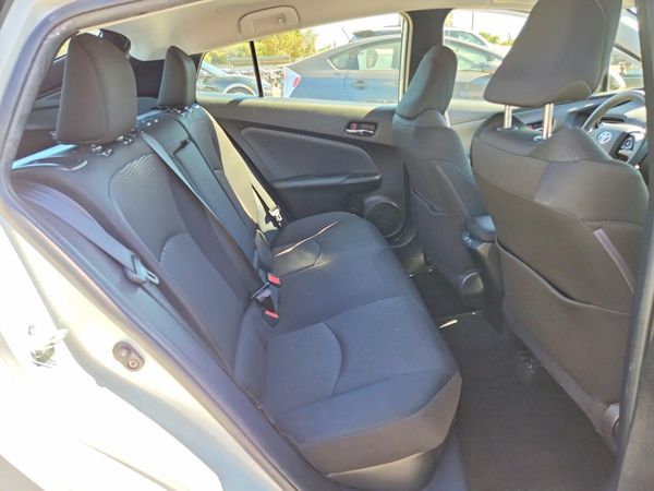 2020 TOYOTA PRIUS