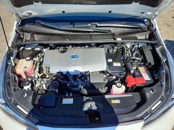 2020 TOYOTA PRIUS