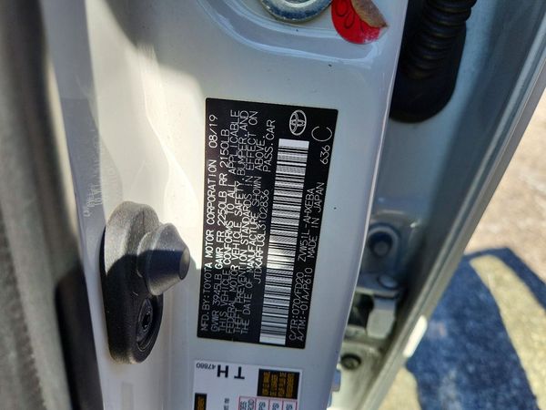 2020 TOYOTA PRIUS