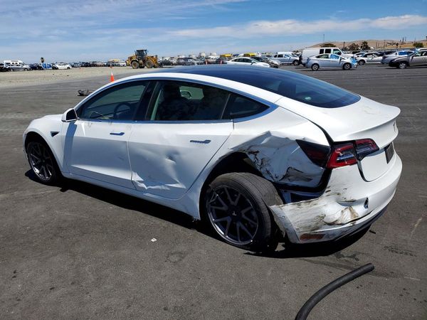 2020 TESLA MODEL 3