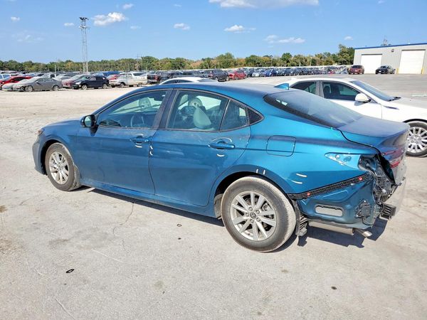 2026 TOYOTA CAMRY