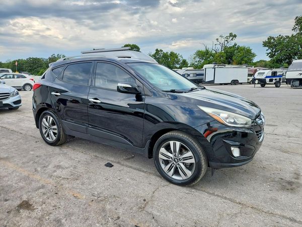 2015 HYUNDAI TUCSON GLS (Middle)