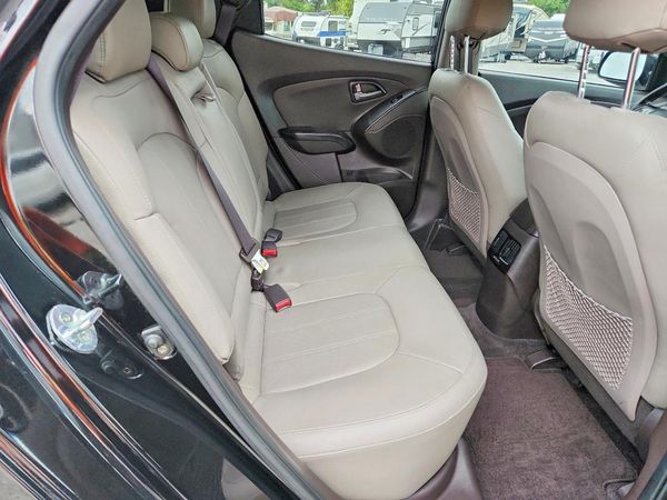 2015 HYUNDAI TUCSON GLS (Middle)