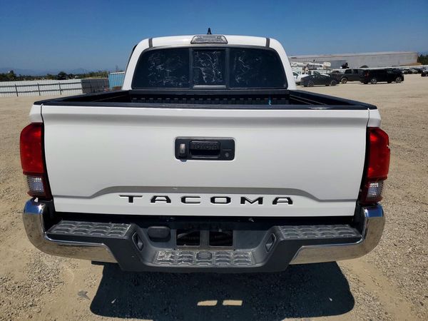 2018 TOYOTA TACOMA