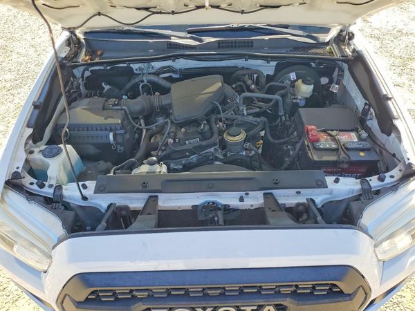 2018 TOYOTA TACOMA