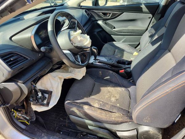 2018 SUBARU CROSSTREK Premium+ES+BSD — DENT
