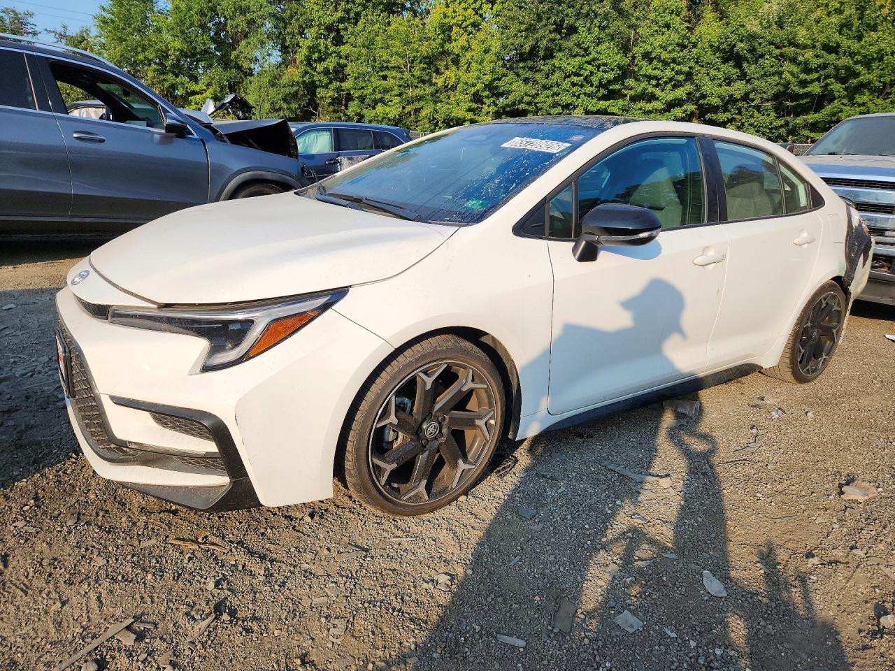 2025 TOYOTA COROLLA SE — Front 3/4