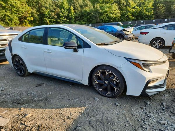 2025 TOYOTA COROLLA SE — Passenger 3/4
