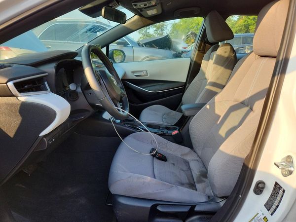 2025 TOYOTA COROLLA SE — DENT