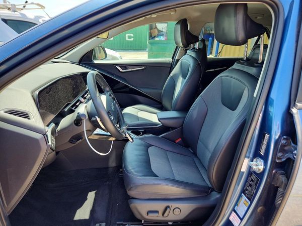 2024 KIA NIRO Wind