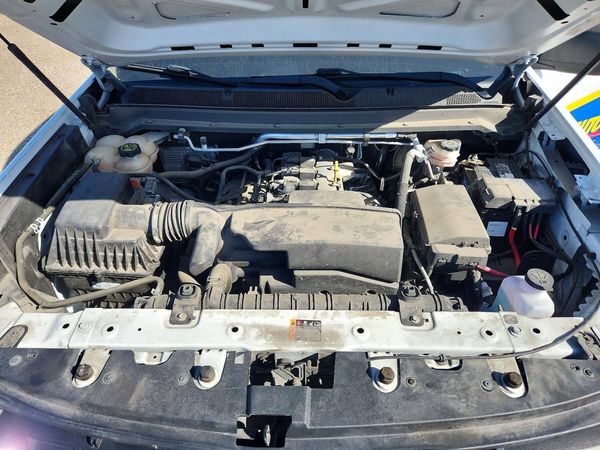 2022 CHEVROLET COLORADO Work Truck — Engine bay