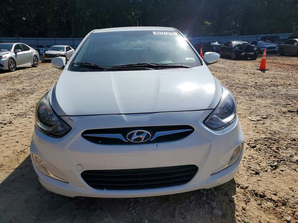 2013 HYUNDAI ACCENT GLS Premium/ SE