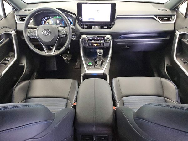 2025 TOYOTA RAV4 XSE