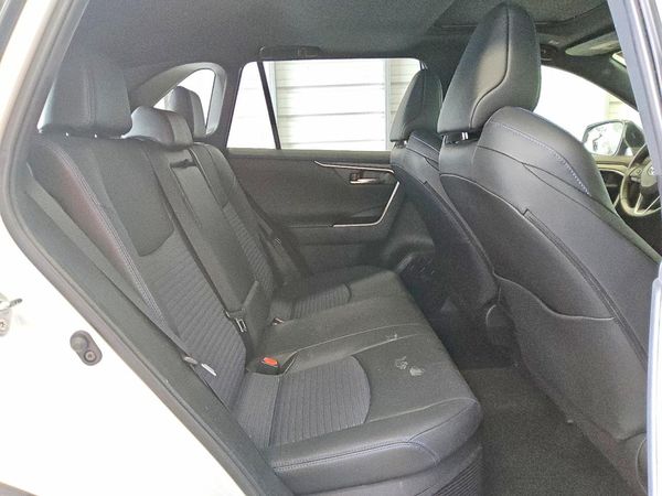 2025 TOYOTA RAV4 XSE