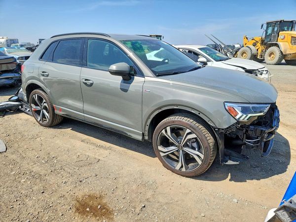 2024 AUDI Q3