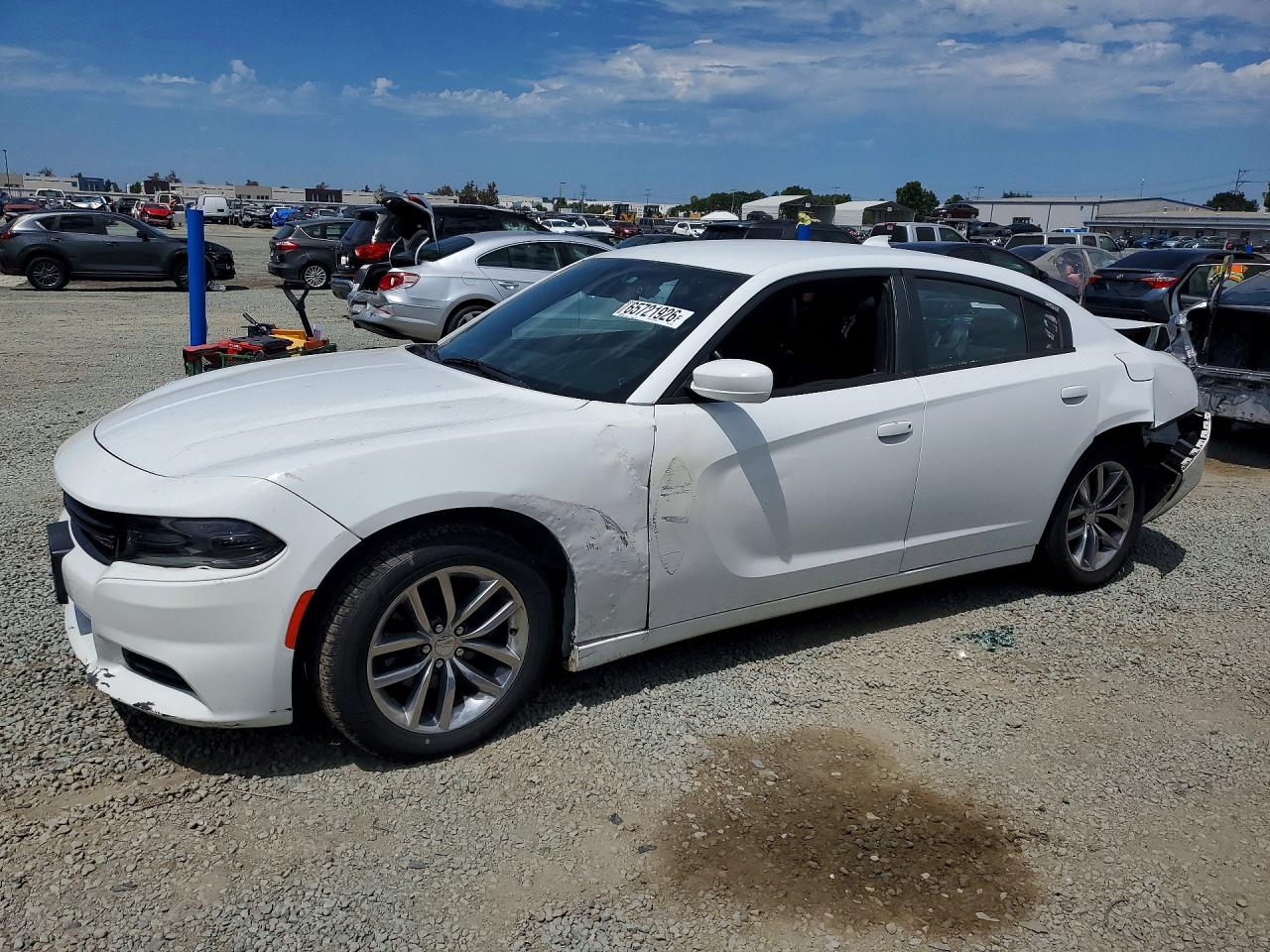 2016 DODGE CHARGER SXT