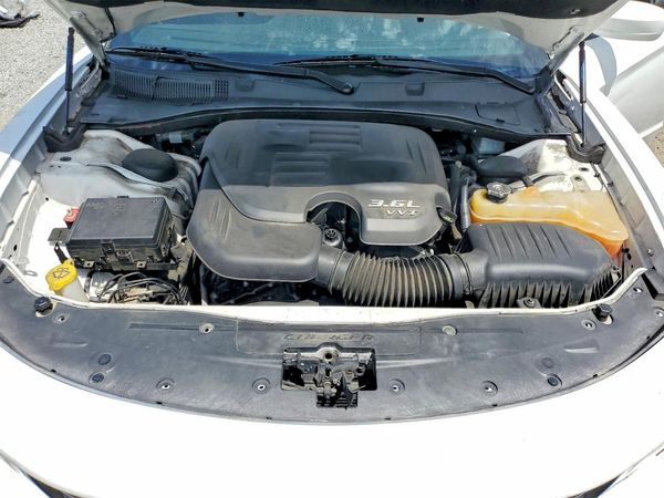 2016 DODGE CHARGER SXT
