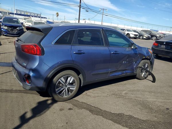 2022 KIA NIRO EX