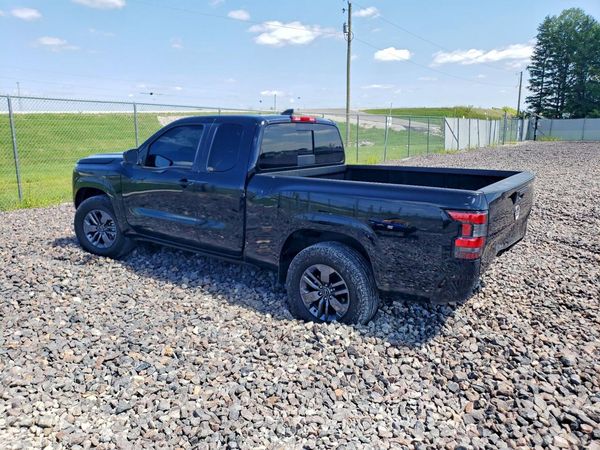 2025 NISSAN FRONTIER