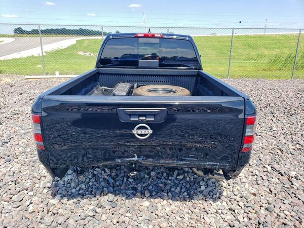 2025 NISSAN FRONTIER