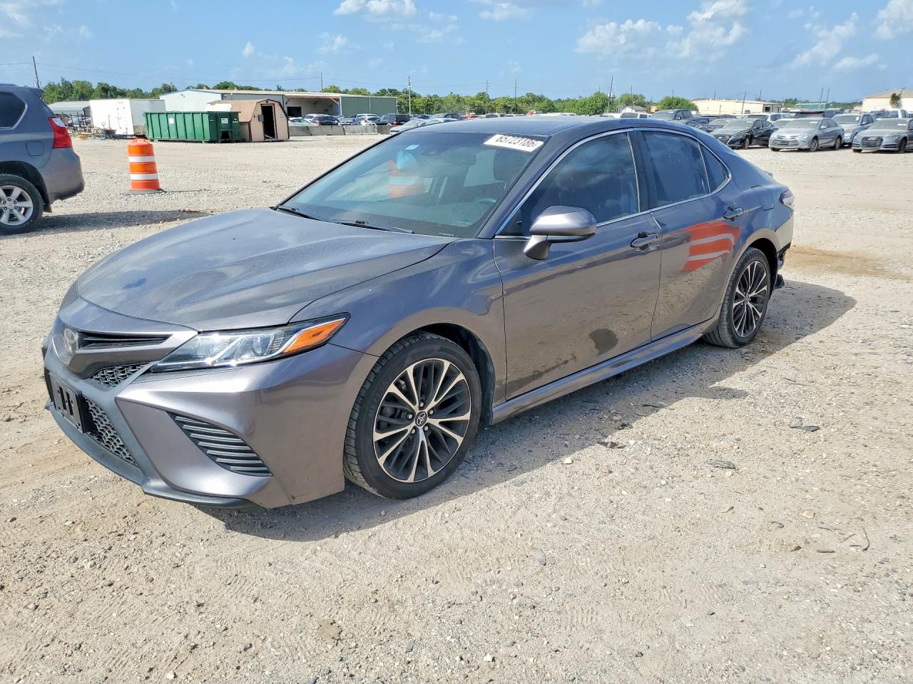 2018 TOYOTA CAMRY