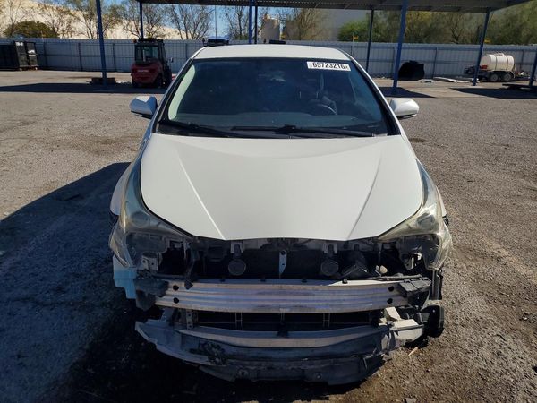 2016 TOYOTA PRIUS