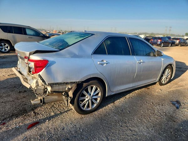2014 TOYOTA CAMRY Hybrid