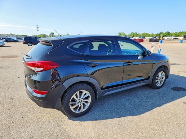 2018 HYUNDAI TUCSON SE Standard