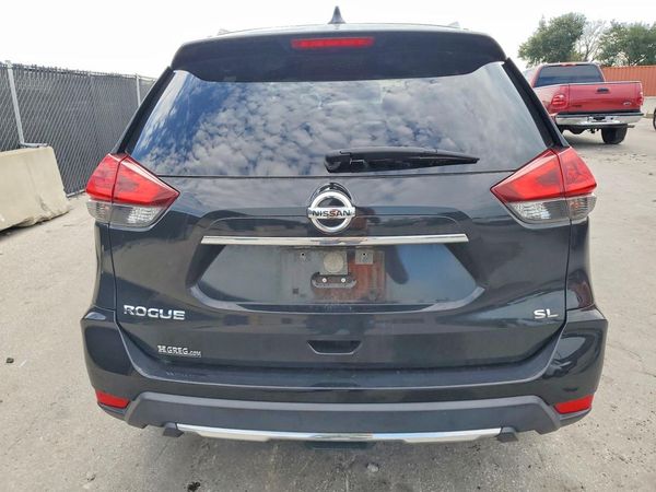 2018 NISSAN ROGUE