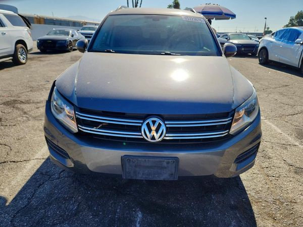 2017 VOLKSWAGEN TIGUAN S, Limited — DIRF