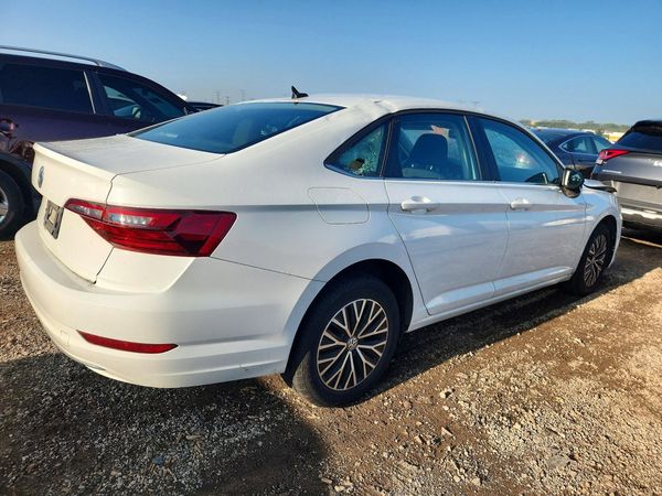 2021 VOLKSWAGEN JETTA S / SE / R-Line