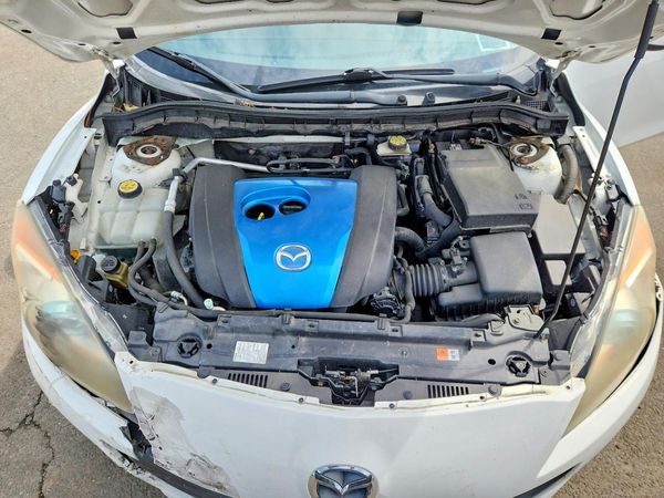 2012 MAZDA 3 Touring/GS