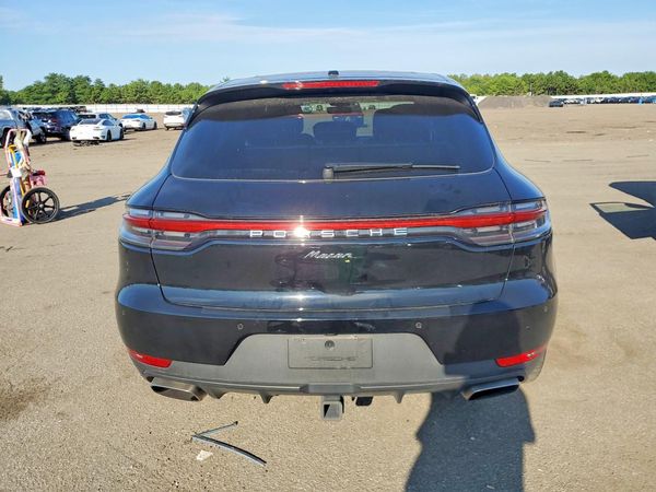 2019 PORSCHE MACAN
