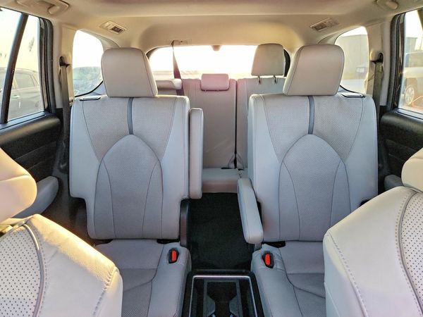 2024 TOYOTA HIGHLANDER