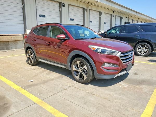2017 HYUNDAI TUCSON