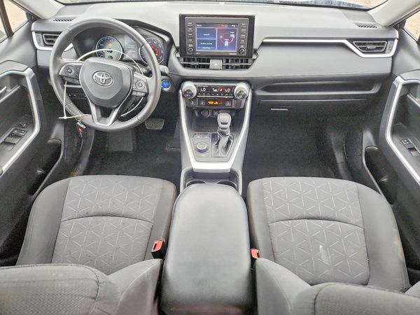 2021 TOYOTA RAV4 XLE HV