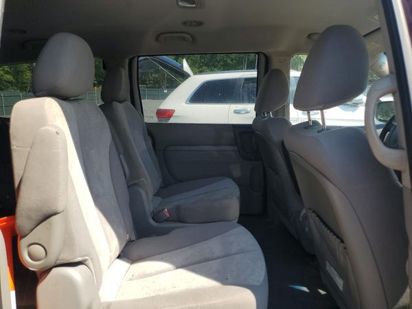 2014 KIA SEDONA GL